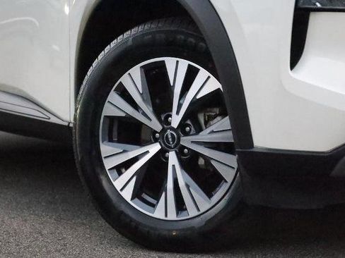 Certified 2023 Nissan Rogue SV w/ SV Premium B Package AWD/4WD image 3