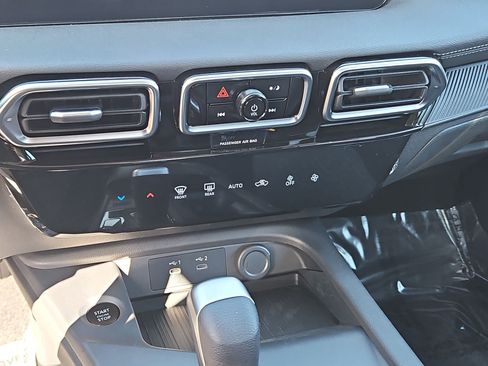 New 2026 Nissan Sentra SV w/ Floor Mat Package image 19