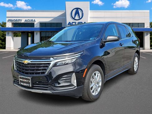 Used 2024 Chevrolet Equinox LT AWD/4WD image 1
