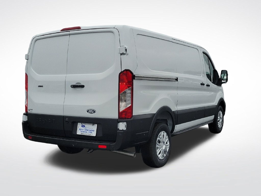 New 2027 Ford Transit 250 Low Roof RWD image 7