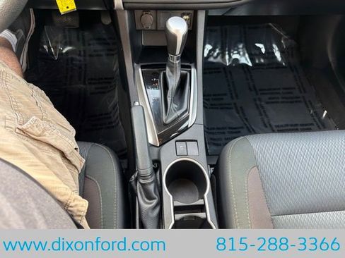 Used 2018 Toyota Corolla LE FWD image 13