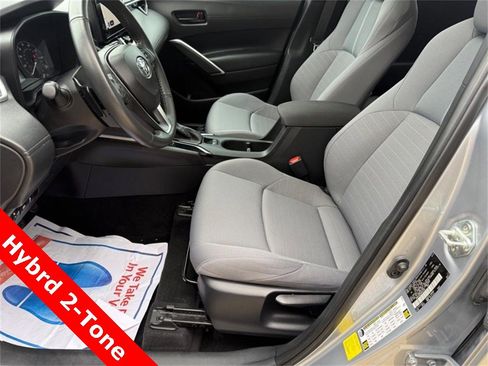 Used 2024 Toyota Corolla Cross SE image 27