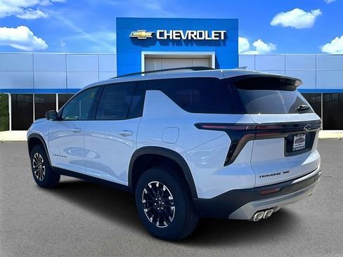 New 2026 Chevrolet Traverse Z71 w/ Enhanced Driving Package image 5