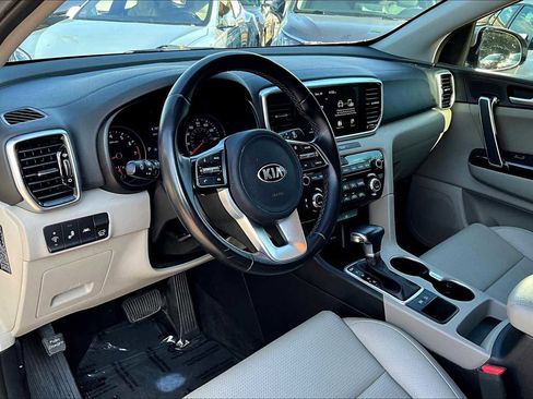 Used 2020 Kia Sportage EX image 31