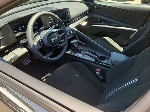 New 2025 Hyundai Elantra Sport image 2