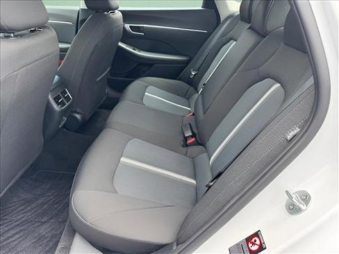 Used 2020 Hyundai Sonata SEL w/ Convenience + Sunroof Package FWD image 10