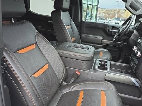 Used 2022 GMC Sierra 1500 AT4 image 8