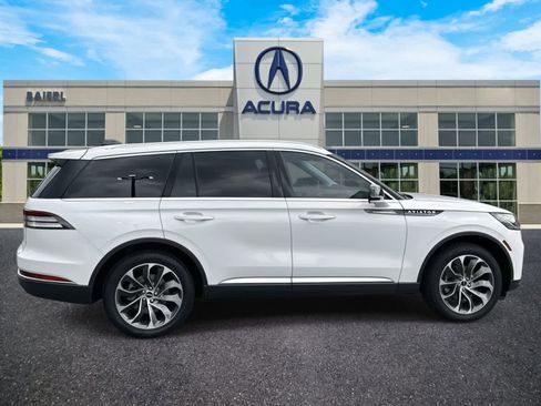 Used 2025 Lincoln Aviator Reserve w/ Illumination Package image 6