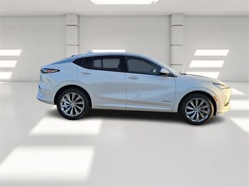 New 2025 Buick Envista Avenir image 6