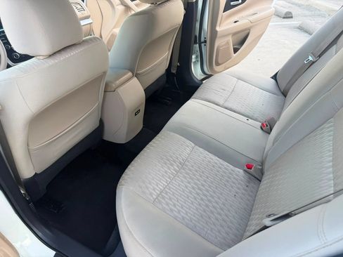 Used 2017 Nissan Altima 2.5 S w/ Power Driver Seat Package FWD image 21