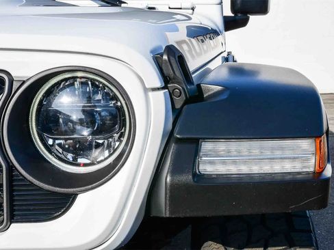 Used 2024 Jeep Wrangler Rubicon image 8