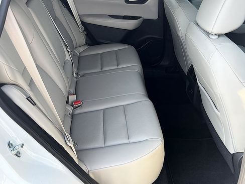 Certified 2023 Nissan Rogue SV w/ SV Premium B Package FWD image 16