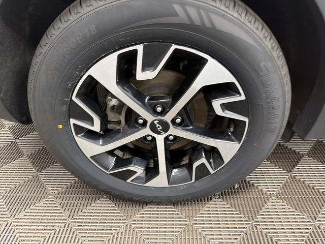 Certified 2024 Kia Sportage EX AWD/4WD image 30