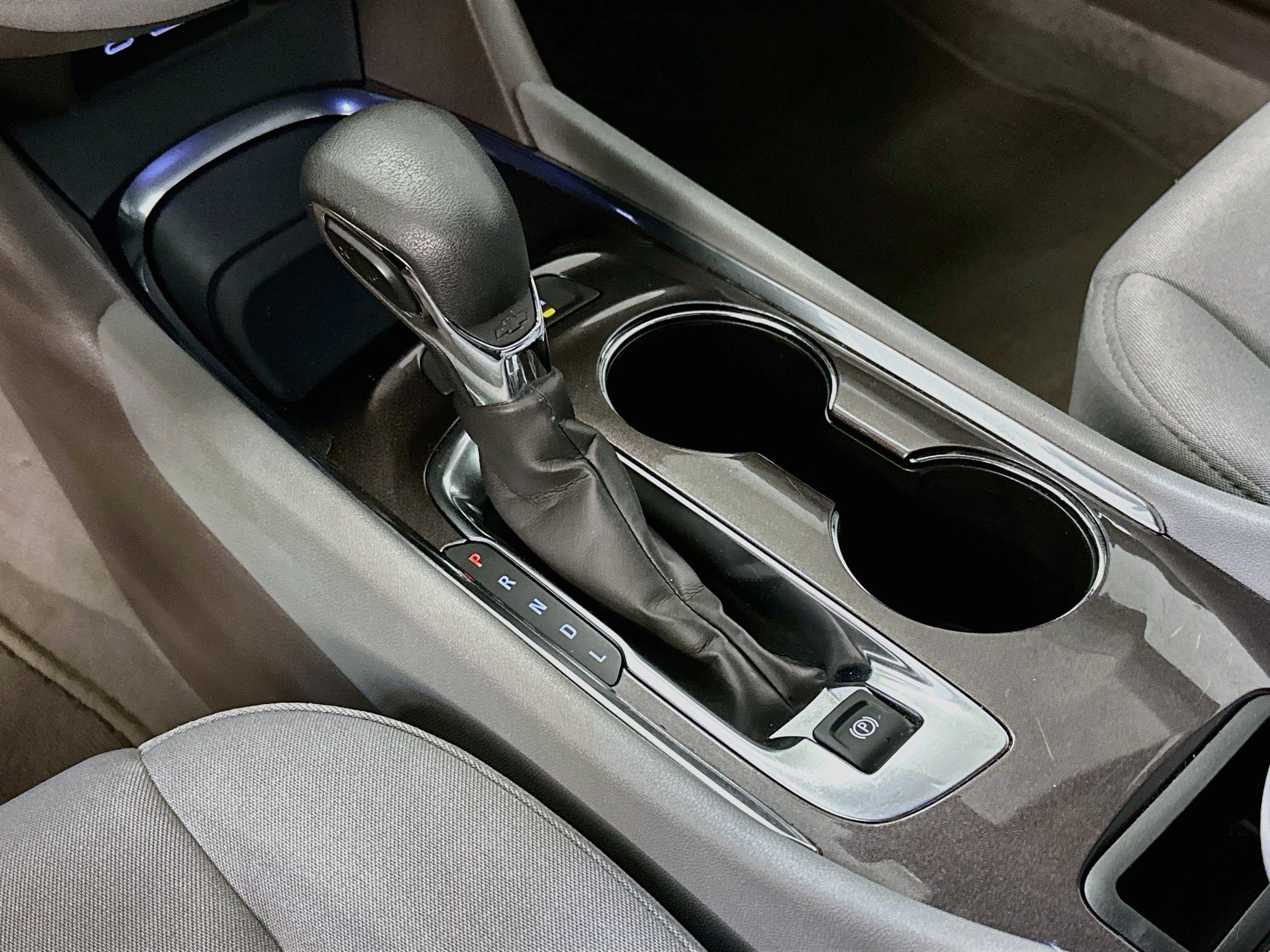Used 2025 Chevrolet Malibu LT FWD image 25