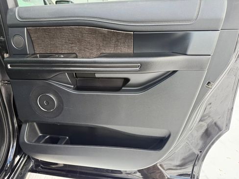 Used 2021 Ford Expedition Max Limited image 39
