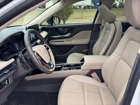 Used 2024 Lincoln Corsair Grand Touring w/ Equipment Group 302A image 10