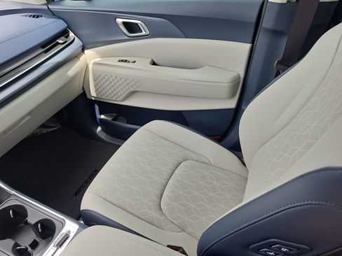New 2026 Kia Carnival SX FWD image 16