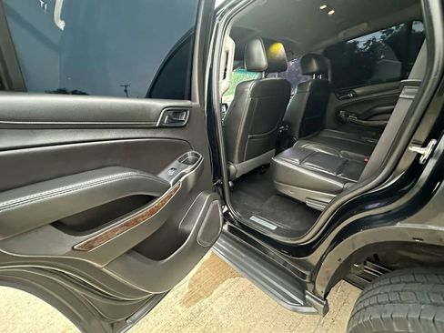 Used 2019 Chevrolet Tahoe LT RWD image 17