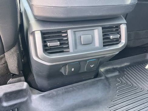 Used 2024 Ford F150 Lariat AWD/4WD image 22