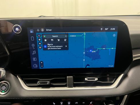 Used 2025 Chevrolet Equinox LT image 44