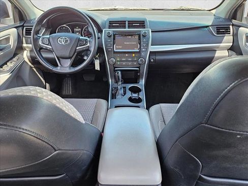 Used 2015 Toyota Camry SE image 13