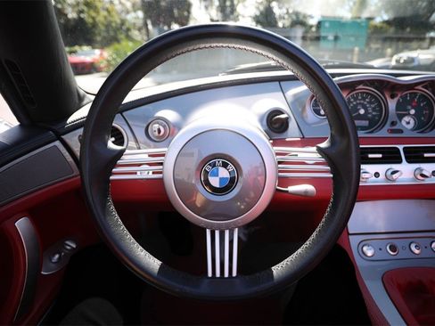 Used 2001 BMW Z8 image 24
