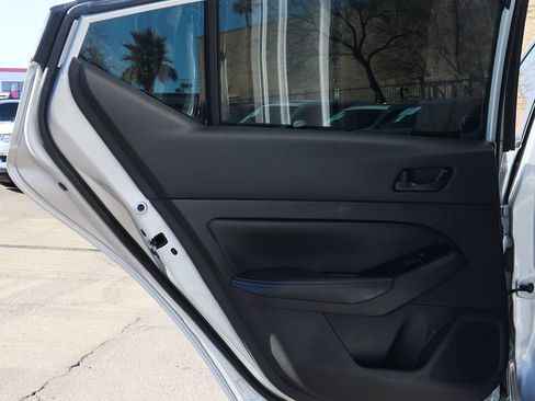 Used 2023 Nissan Altima 2.5 SV image 29