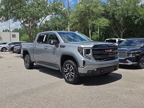 Used 2025 GMC Sierra 1500 AT4 w/ AT4 Premium Package AWD/4WD image 2