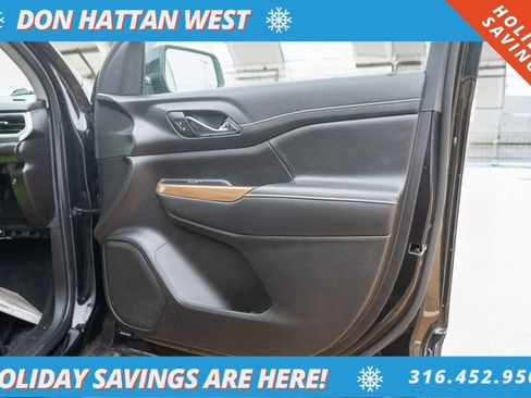 Used 2023 GMC Acadia SLE w/ Elevation Edition image 26