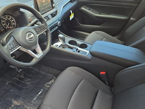 New 2026 Nissan Altima 2.5 SV AWD/4WD image 11