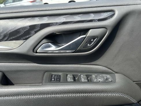 Used 2022 GMC Yukon XL Denali image 19