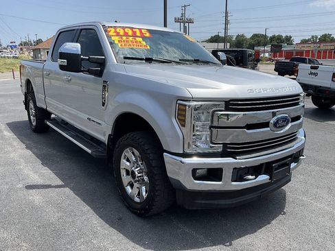 Used 2018 Ford F250 Lariat w/ Chrome Package AWD/4WD image 7