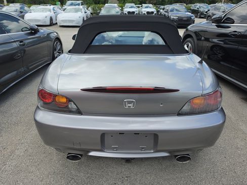 Used 2005 Honda S2000 image 5