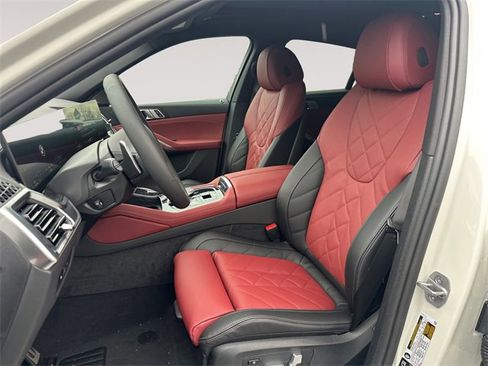 New 2026 BMW X6 xDrive40i image 9
