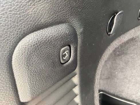 Used 2016 Jeep Grand Cherokee High Altitude RWD image 12