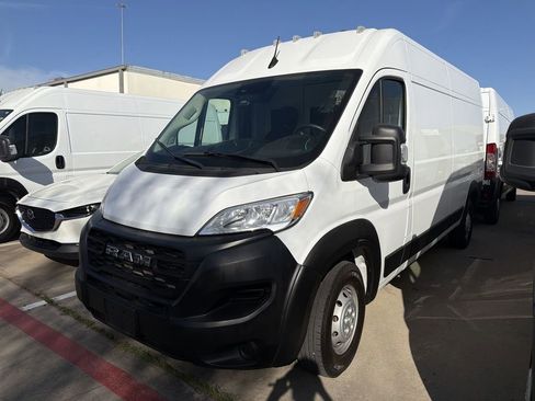 Used 2023 RAM ProMaster 2500 image 1