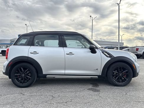 Used 2016 MINI Cooper Countryman S image 9