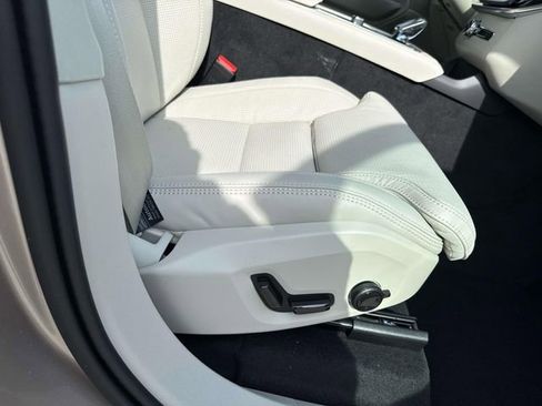 New 2026 Volvo XC90 B6 Ultra w/ Protection Package AWD/4WD image 14