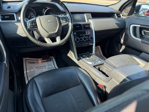 Used 2018 Land Rover Discovery Sport SE image 24
