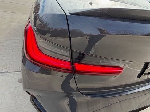 Used 2022 BMW M3 Competition w/ M Carbon Exterior Package image 15