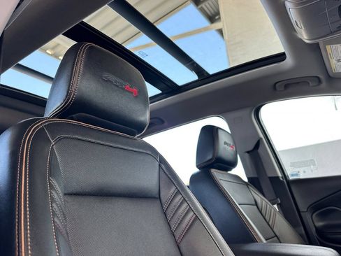 Used 2024 GMC Terrain AT4 AWD/4WD image 21