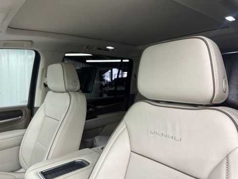 Used 2024 GMC Yukon XL Denali w/ Max Trailering Package AWD/4WD image 15