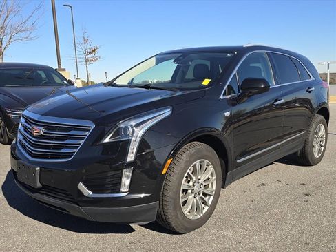 Used 2017 Cadillac XT5 Luxury w/ Driver Awareness Package image 7