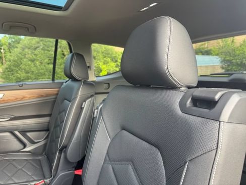 New 2026 Volkswagen Atlas SE FWD image 18
