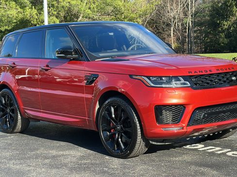 Used 2021 Land Rover Range Rover Sport HST image 2