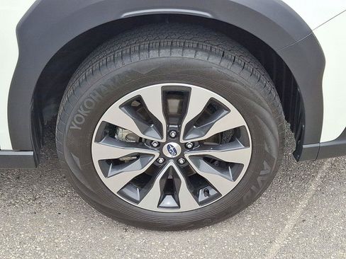 Used 2024 Subaru Outback Touring AWD/4WD image 8