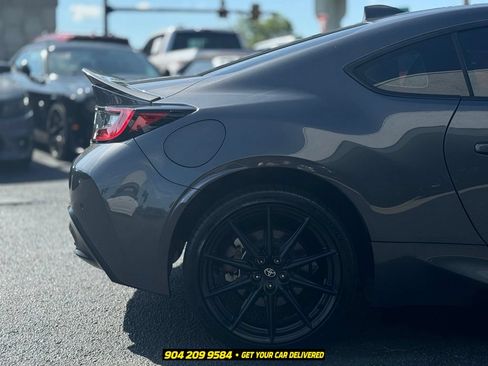 Used 2023 Toyota GR86 Premium RWD image 9