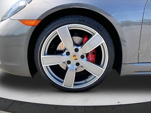 Used 2019 Porsche 718 Boxster GTS image 32