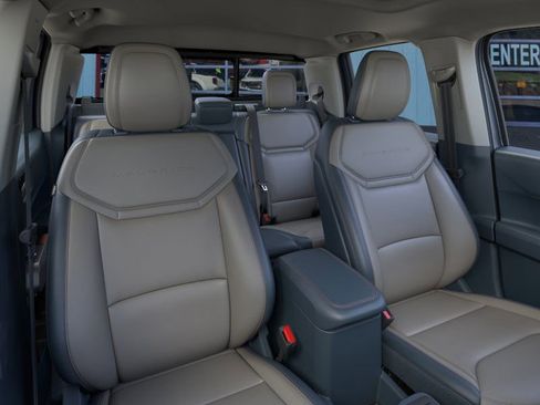 New 2026 Ford Maverick Lariat w/ 4K Tow Package image 10