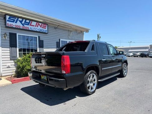 Used 2009 Cadillac Escalade EXT AWD/4WD image 3